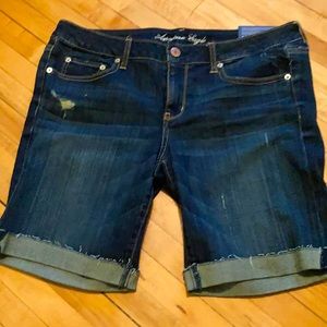 NWT American Eagle Skinny Bermuda